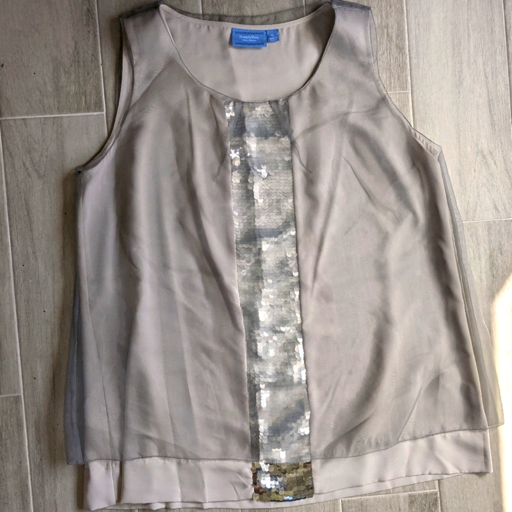 Beautiful Vera Wang Blouse